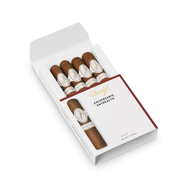 Davidoff Aniversario Entreacto 3 1/2 x 43 Cigars 4 Pack