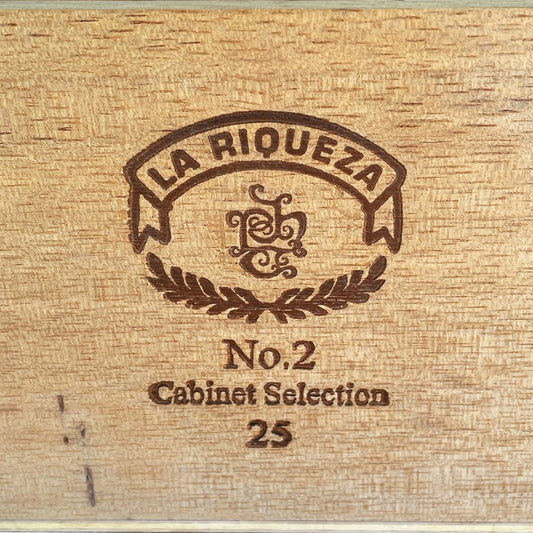 La Riqueza No.2 Belicoso Fino 5 1/2 x 52 Cigars Box of 25