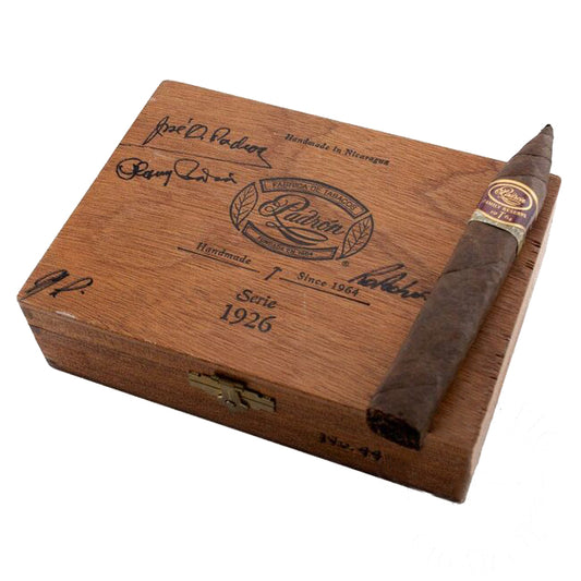 Padron Family Reserve No.44 Maduro 6 x 52 Torpedo Cigars Box of 10